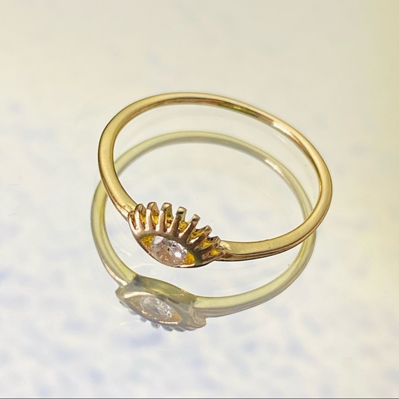 Cubic Zirconia Eye With Lashes Ring - Picture 5 of 6